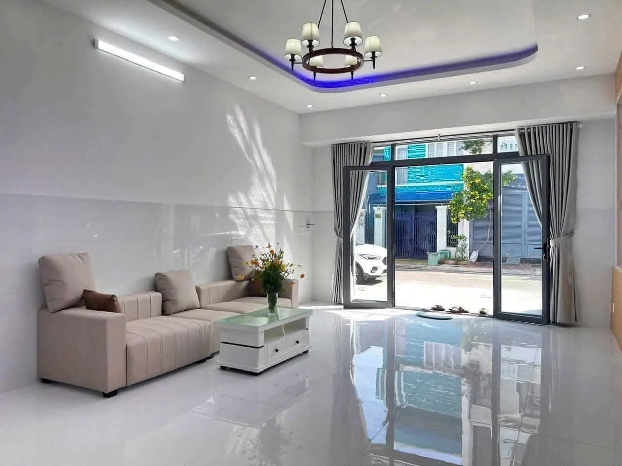 Bán nhà 1 trệt 1 lầu 4PN Bà Rịa 4.2 tỷ - Ảnh 1