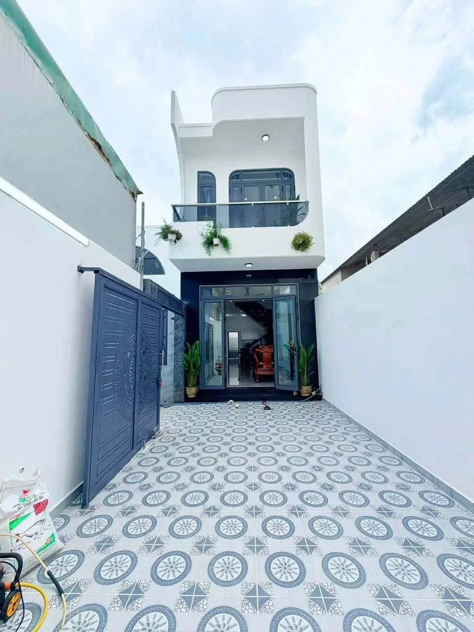 Bán nhà mới xây full nội thất 1 trệt 1 lầu 92m² Hiệp Thành 17, Quận 12 giá 4,95 tỷ - Ảnh 1