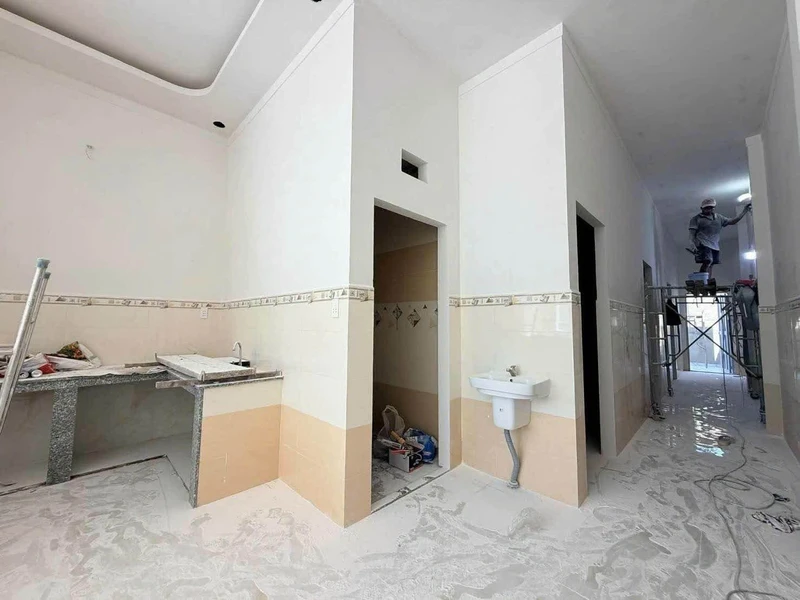 Bán nhà 3PN 5x30m thổ cư sổ hồng riêng tại thị trấn Đức Hòa, giá 1,5 tỷ