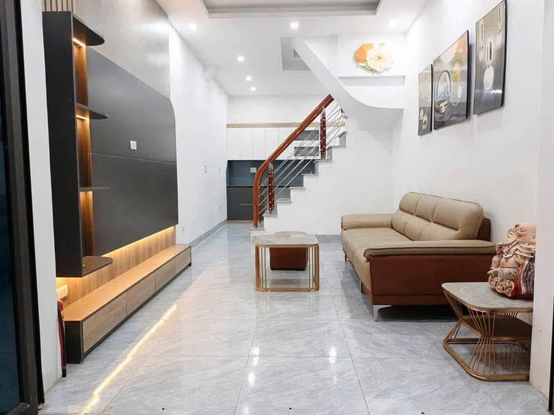 Nhà 3 tầng 42m² bán nhỉnh 5.5 tỷ gần Chợ Bà Chiểu, Bình Thạnh - Ảnh 1