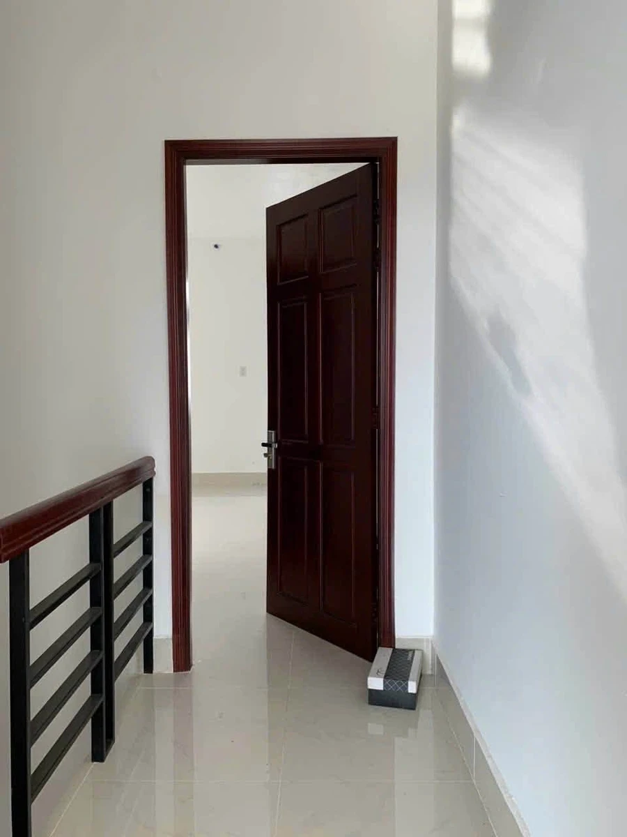Bán nhà C9 3 phòng ngủ 110m² Rạch Giá 3,2 tỷ - Ảnh thu nhỏ 4