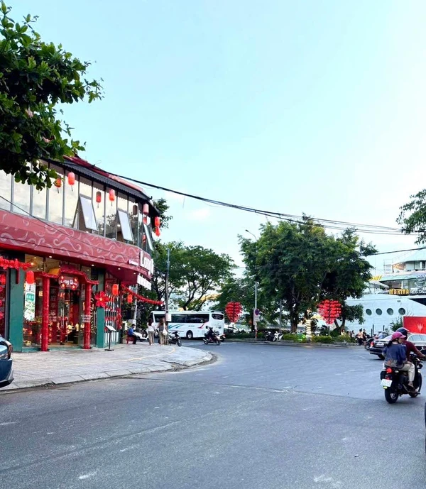Bán tòa căn hộ 7 tầng view sông Hàn, Đà Nẵng, 80m²