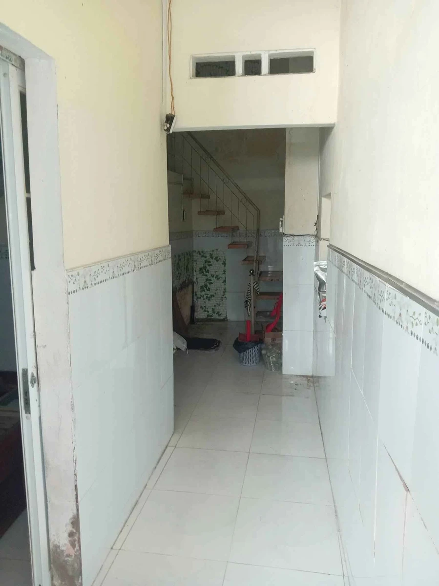Bán nhà hẻm Lê Hồng Phong 41m² 1PN Quy Nhơn 1 tỷ 300 triệu - Ảnh thu nhỏ 2