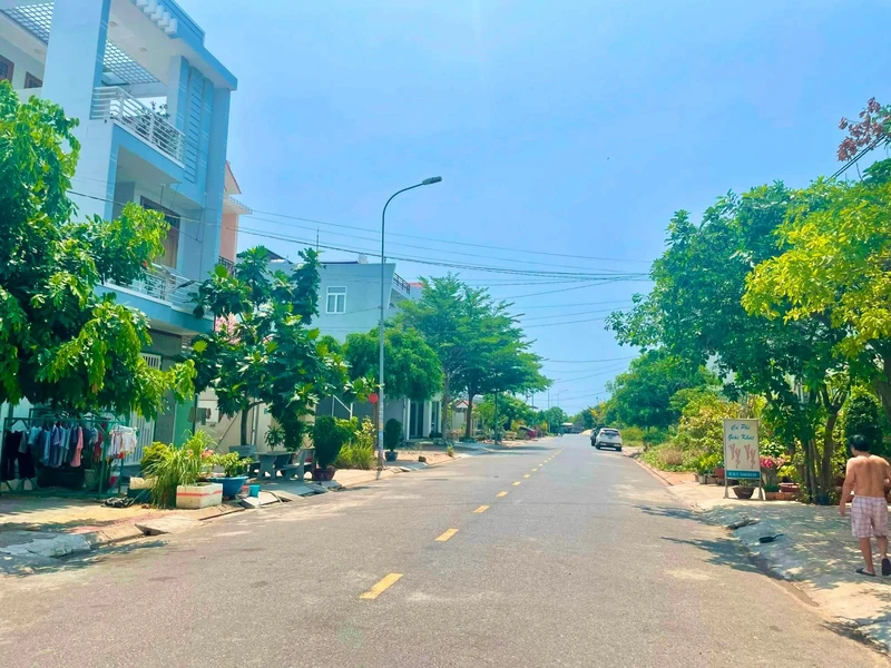Bán nhà mặt tiền 100m² Hoàng Bích Sơn Phan Thiết