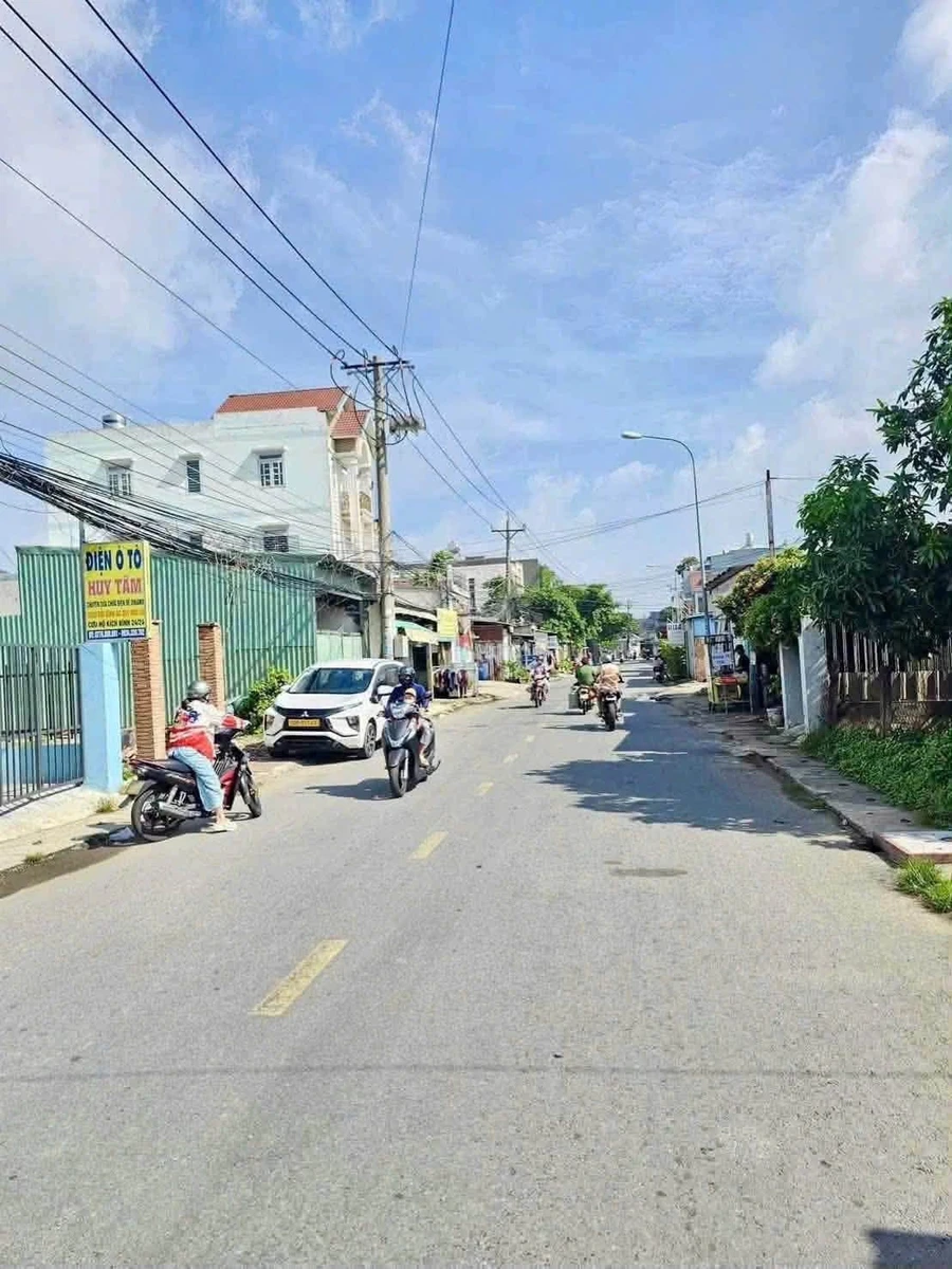 Bán lô đất 110m² mặt tiền Đông Minh, Dĩ An - Ảnh 1