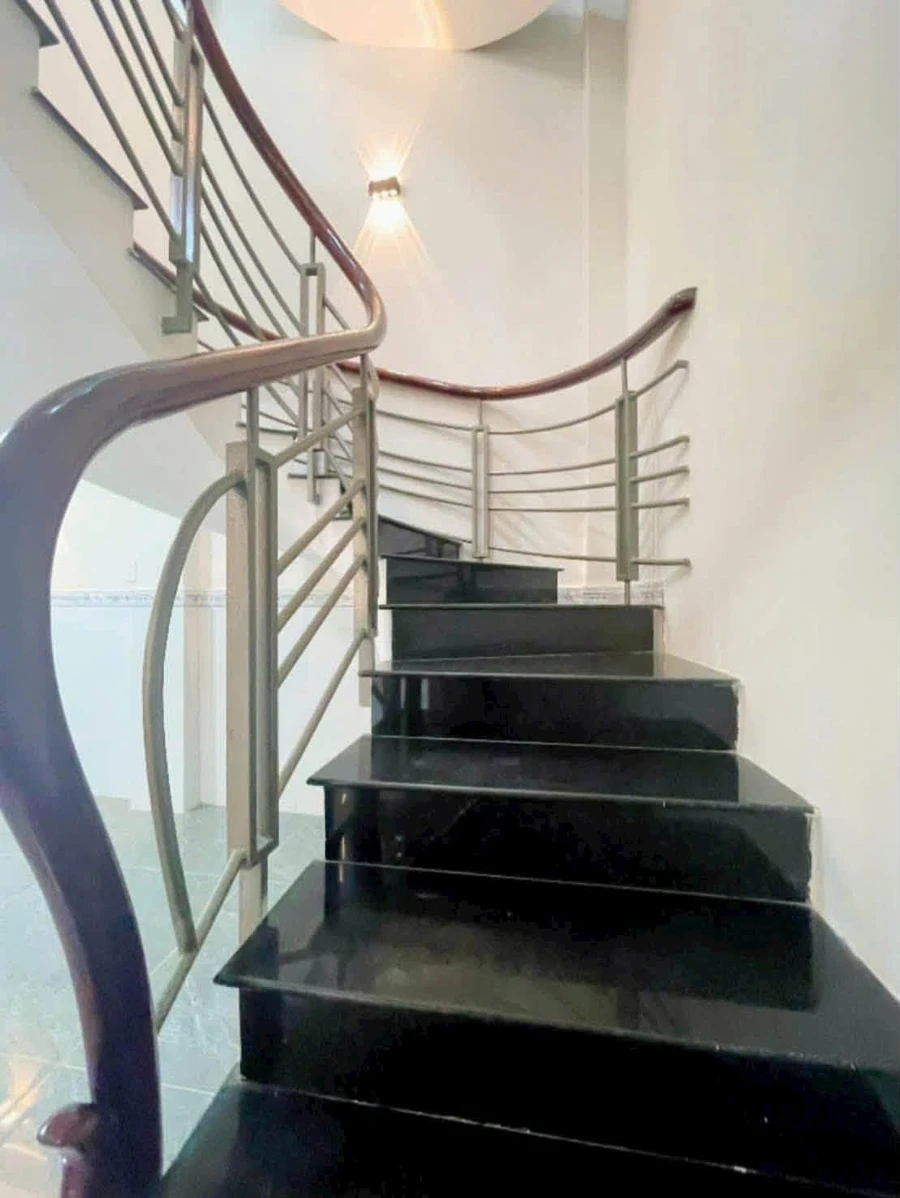 Bán nhà 4 tầng 116m² Phường 15 Quận 4, giá 4.6 tỷ - Ảnh thu nhỏ 3