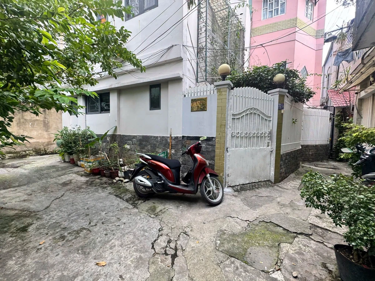 Nhà 2 mặt hẻm Lê Quang Định, Bình Thạnh, 52m², 5.3 tỷ - Ảnh 1