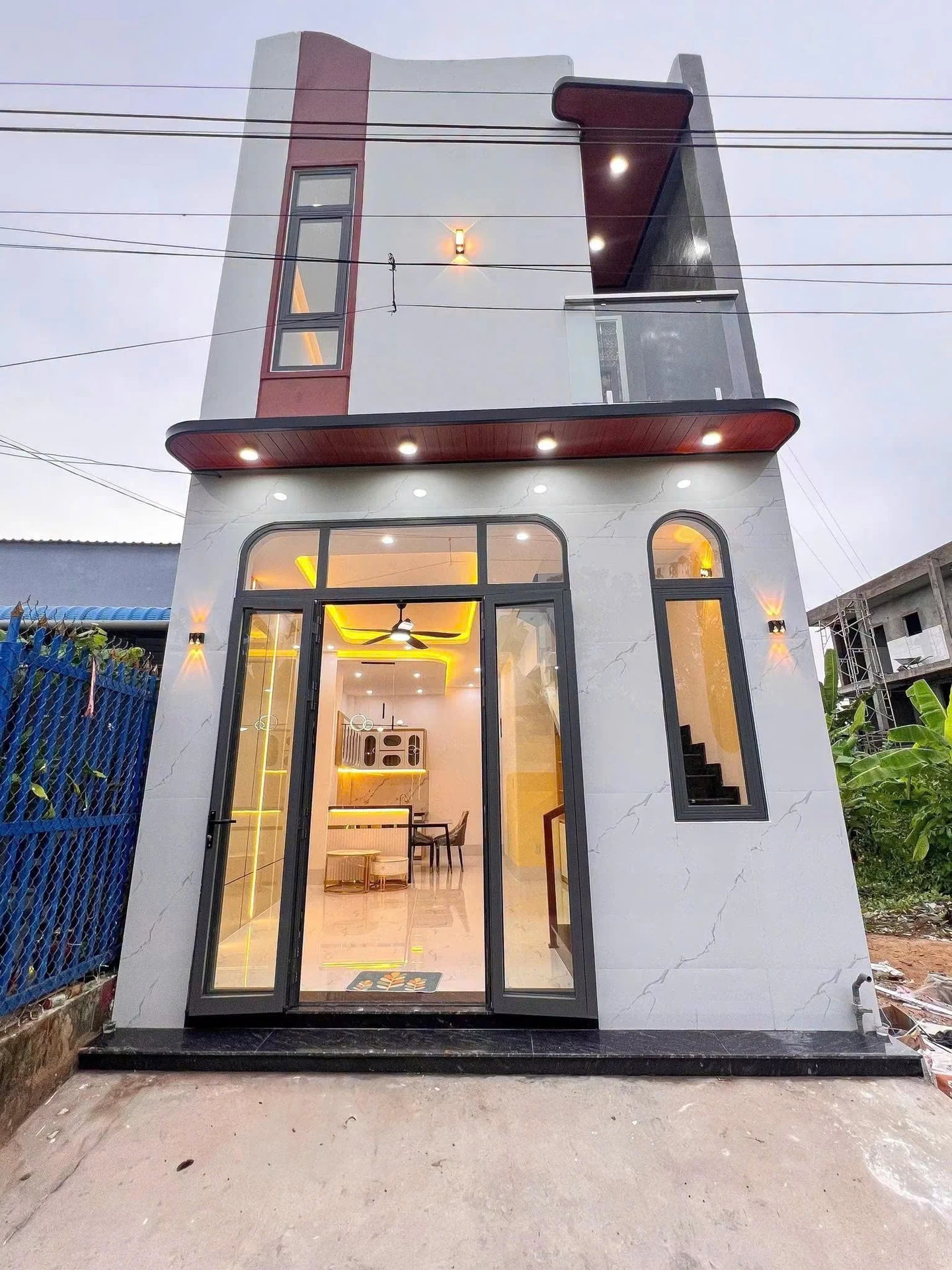 Bán nhà trệt lầu hẻm 2 đường 3/2, Phường Tân An, Cần Thơ, 42,5m², 2PN, giá 2,29 tỷ - Ảnh 1