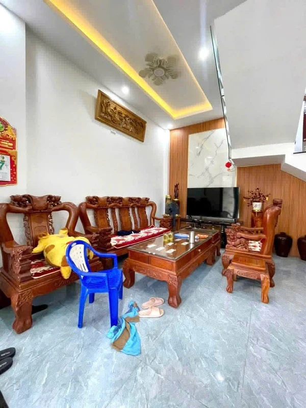 Bán nhà 2 mê 3 phòng ngủ Hoàng Hoa Thám, 70m², 1,7 tỷ