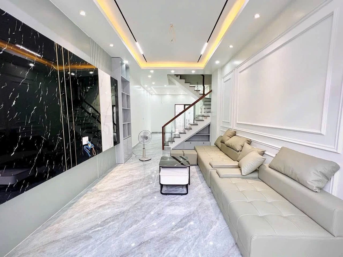 Bán nhà 4 tầng 46m² 4 PN Chợ Cột Đèn 2,95 tỷ - Ảnh thu nhỏ 2