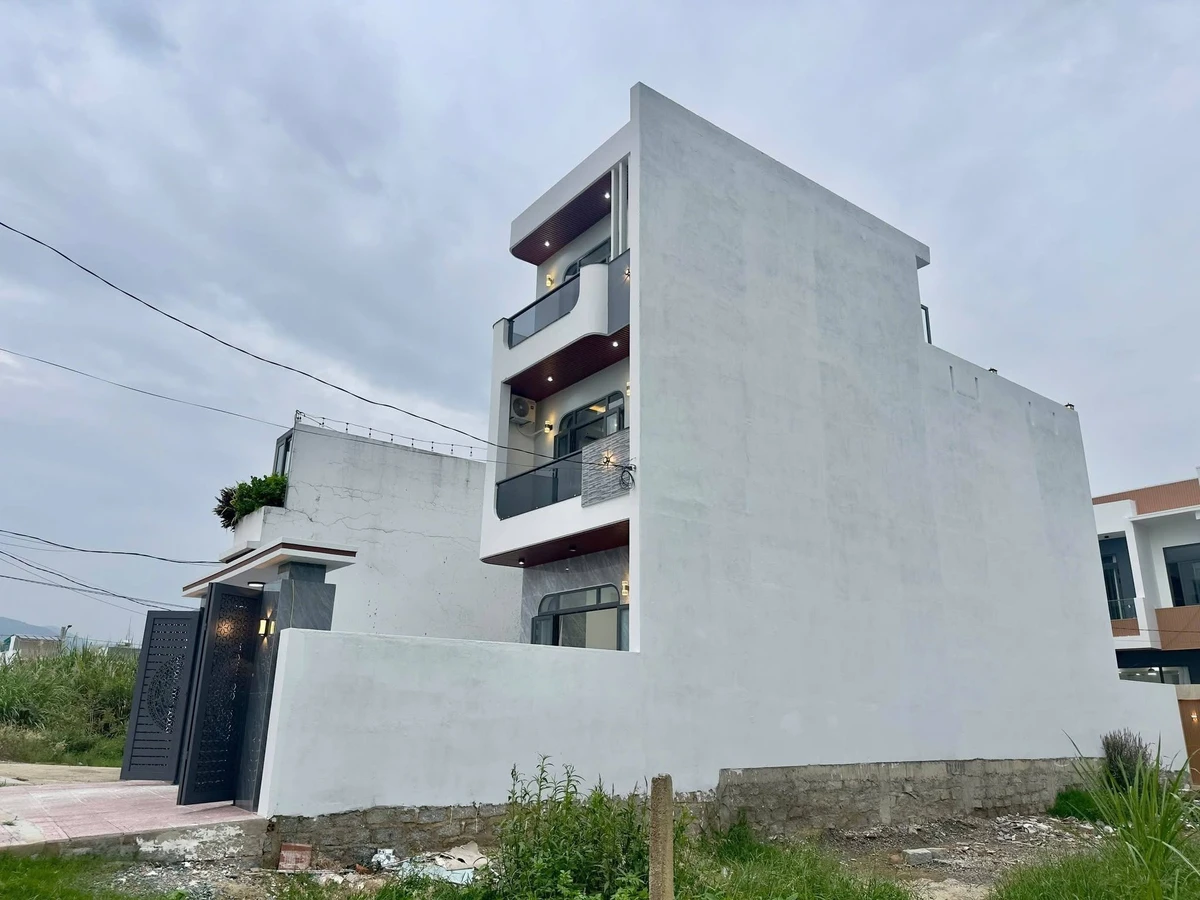 Bán nhà 2 tầng 4PN full nội thất tại KĐT Phú Ân Nam, Nha Trang - Ảnh thu nhỏ 2