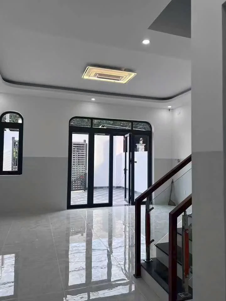 Nhà bán 1 trệt 1 lầu 3PN 65m² Bến Cát Bình Dương, 2 tỷ 5 - Ảnh thu nhỏ 3