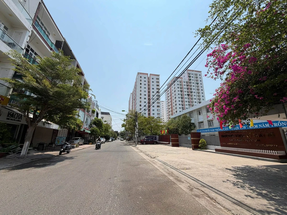 Nhà 5PN, 306m², mặt tiền 16m, Nha Trang - 12 tỷ - Ảnh thu nhỏ 4