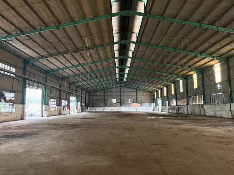 Cho thuê nhà xưởng 1.800m2, Tân Uyên, Bình Dương, 130tr/tháng