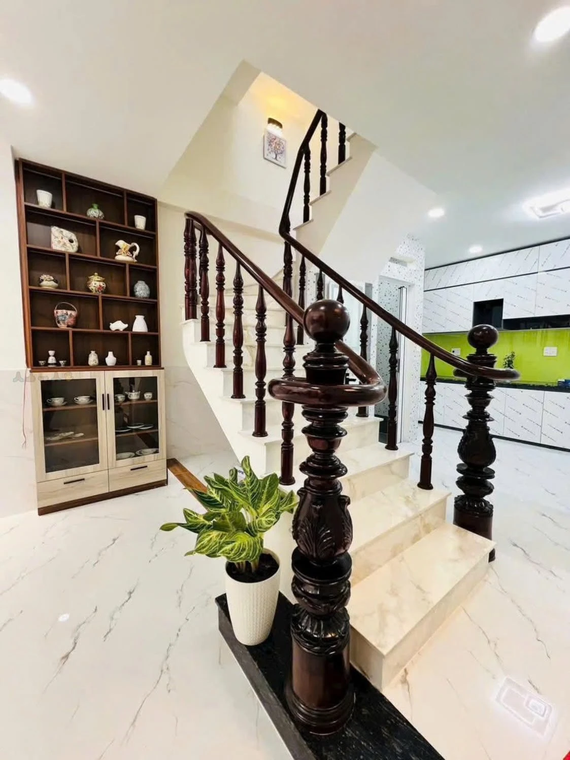 Bán nhà 3 tầng 43 m² sát mặt tiền Mai Hắc Đế Quận 8 gần 4 tỷ - Ảnh 1