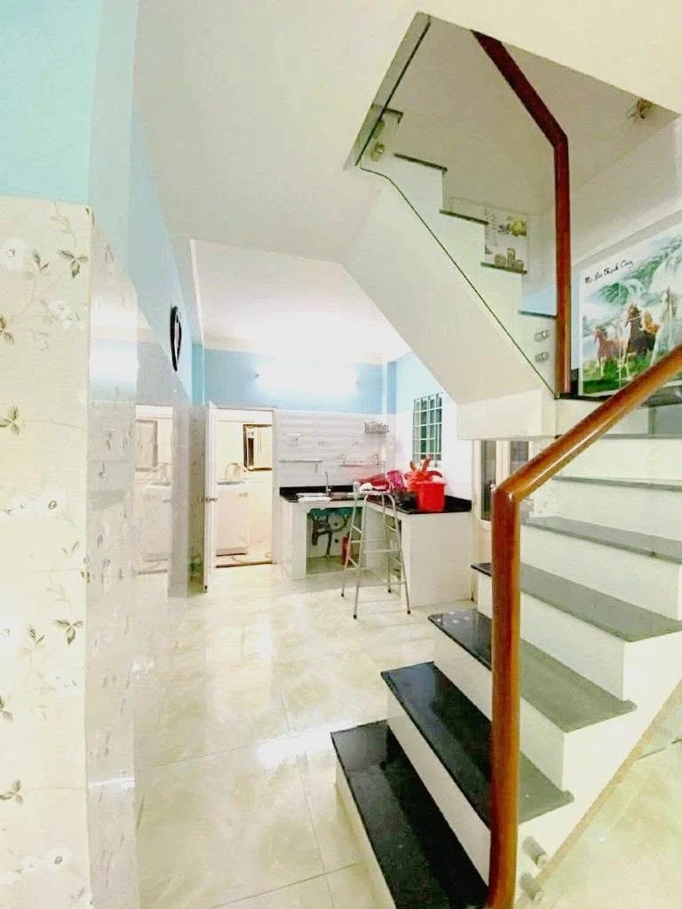 Bán nhà 24m2, 2PN 2WC, Bình Thạnh hơn 3 tỉ - Ảnh thu nhỏ 2