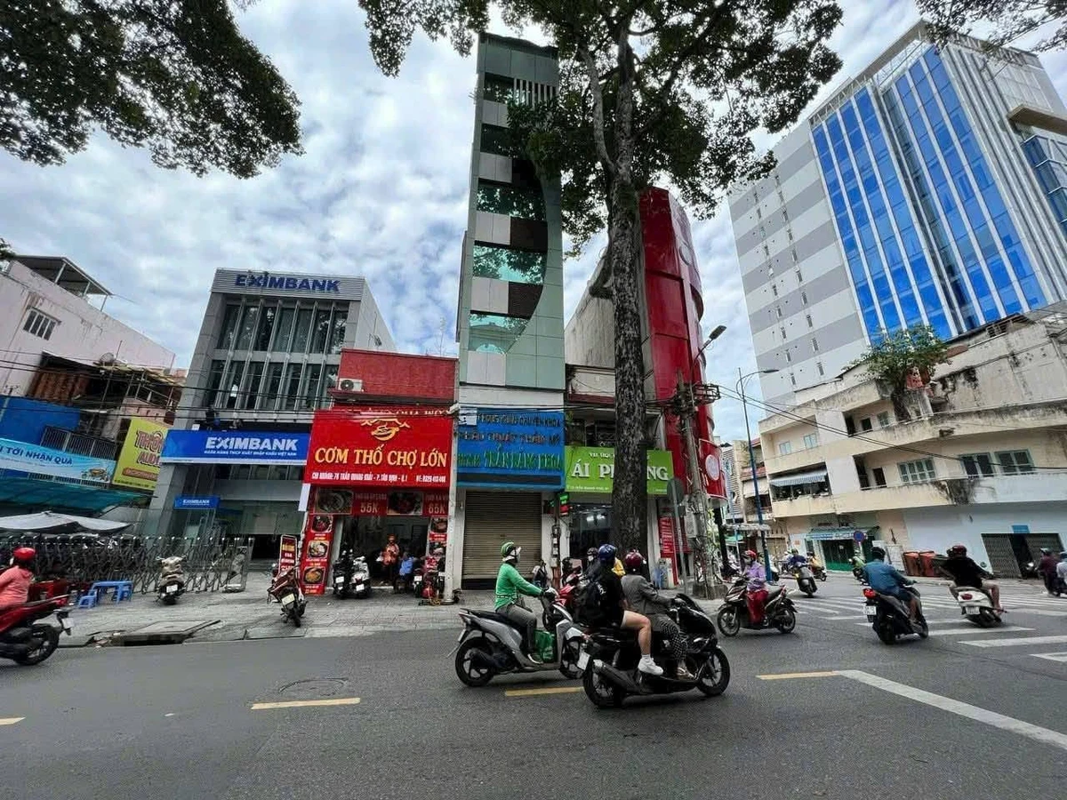 Bán nhà mặt tiền Trần Quang Khải 64,8m² 35 tỷ Quận 1 - Ảnh 1