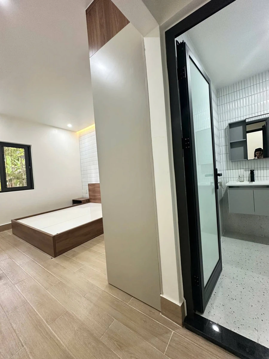 Bán nhà kiệt ô tô Hoài Thanh, Thủy Xuân, Huế 100m2 full nội thất, 2PN 2WC - Ảnh thu nhỏ 5