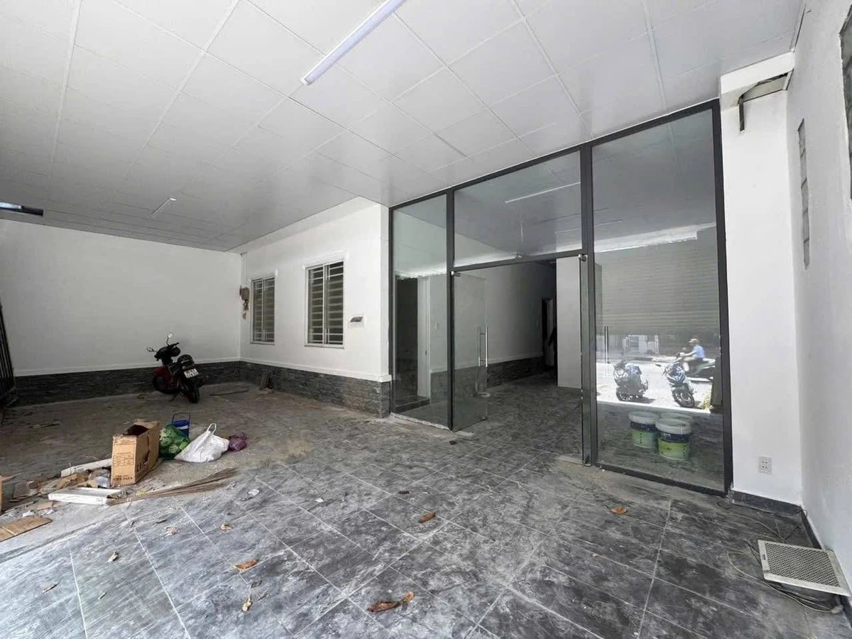 Cho thuê mặt bằng kinh doanh 250m² Thủ Dầu Một, 24 triệu/tháng - Ảnh thu nhỏ 2