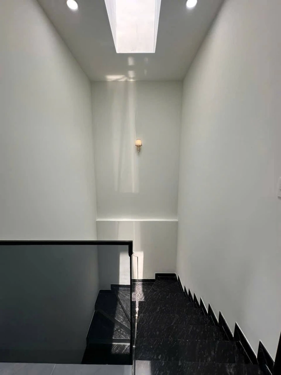Nhà bán 1 trệt 2 lầu 180m² Biên Hòa, Đồng Nai - Ảnh thu nhỏ 4