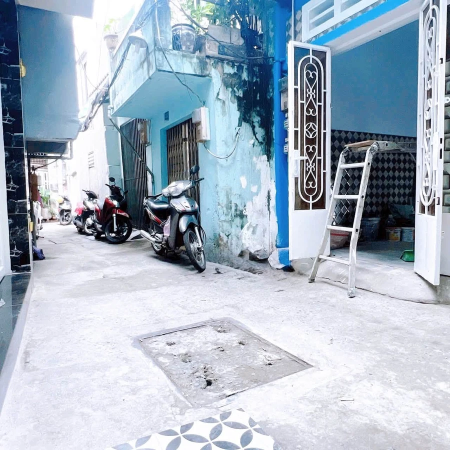 Bán nhà mới Quận 4, 2PN 46m², giá 3 tỷ 99 - Ảnh 1