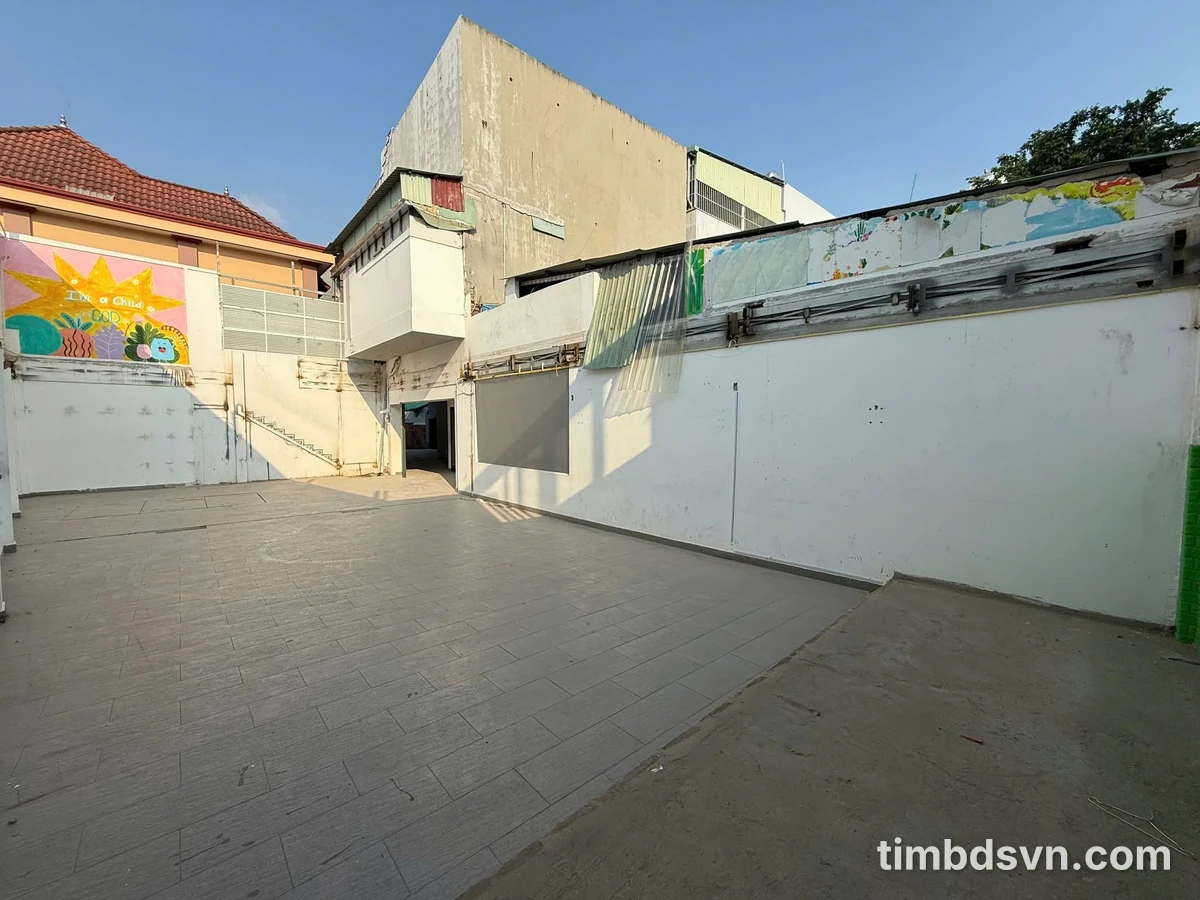 Cho thuê nhà mặt tiền 10×30m gần chợ Linh Xuân 33tr/tháng - Ảnh thu nhỏ 3