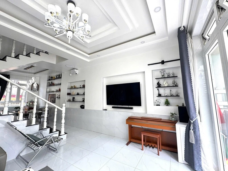 Bán nhà phố mặt tiền 72m² Phan Đình Giót Đà Lạt 10,5 tỷ