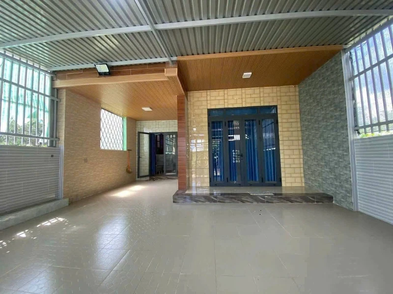 Bán nhà cấp 4 Hòa Long, TP Bà Rịa, 150m2, 2 phòng ngủ, giá 2,4 tỷ