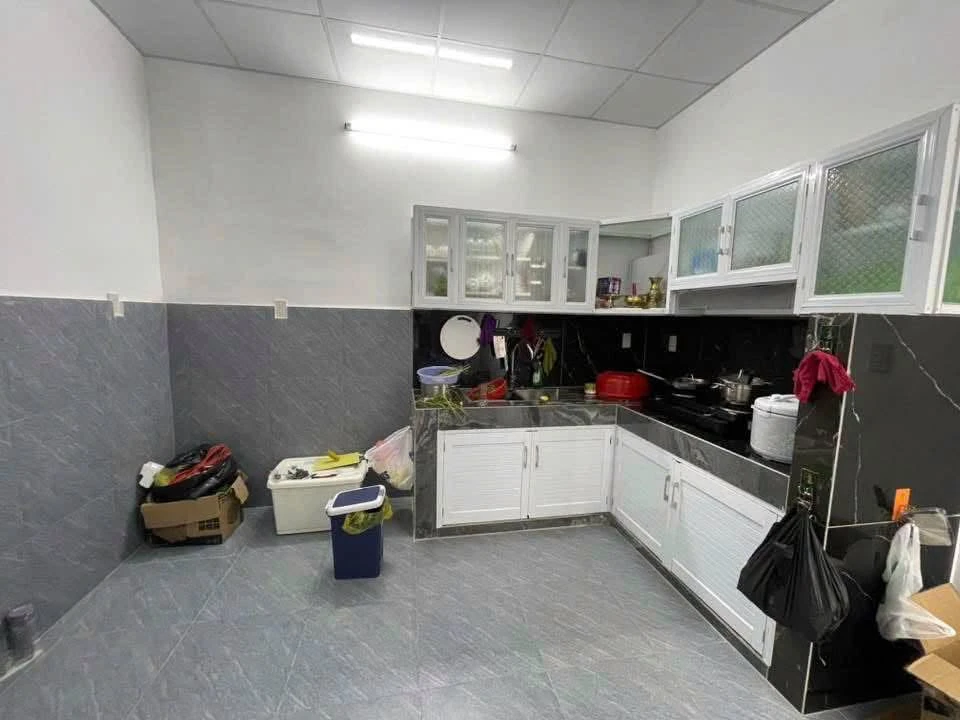 Bán nhà cấp 4 hẻm 79m2, 2PN 2WC, Tuy Hòa - 1tỷ 790 - Ảnh thu nhỏ 3