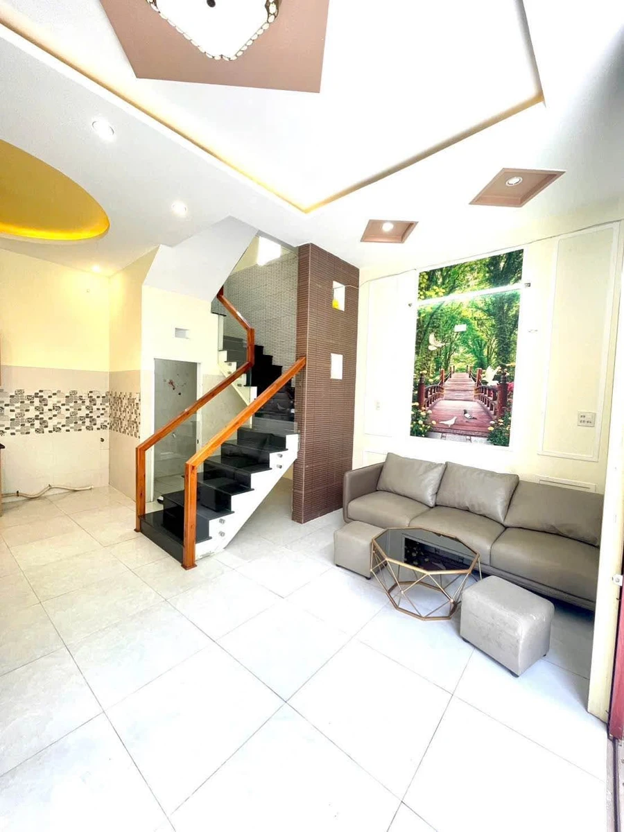 Bán nhà 2 tầng 38,2m² hẻm Nguyễn Chánh, gần Chợ Đầm, Quy Nhơn giá 2,05 tỷ - Ảnh thu nhỏ 3