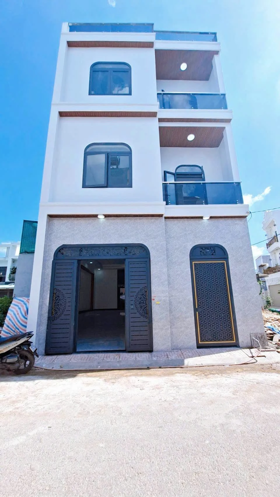 Bán nhà 2 lầu 3 phòng ngủ 65m2 Biên Hòa 4 tỷ 2 - Ảnh 1
