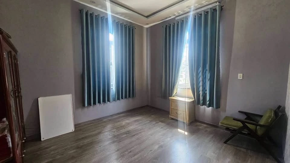 Bán nhà 1 trệt 3 lầu Hiệp Thành 365m² 10 tỷ - Ảnh thu nhỏ 5