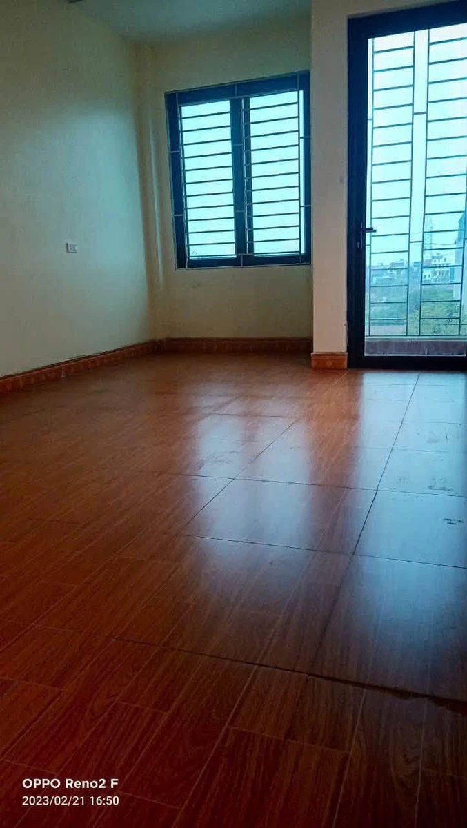 Bán nhà 3 tầng mặt phố Nguyễn Văn Cừ, 55m², 4PN - Ảnh thu nhỏ 3
