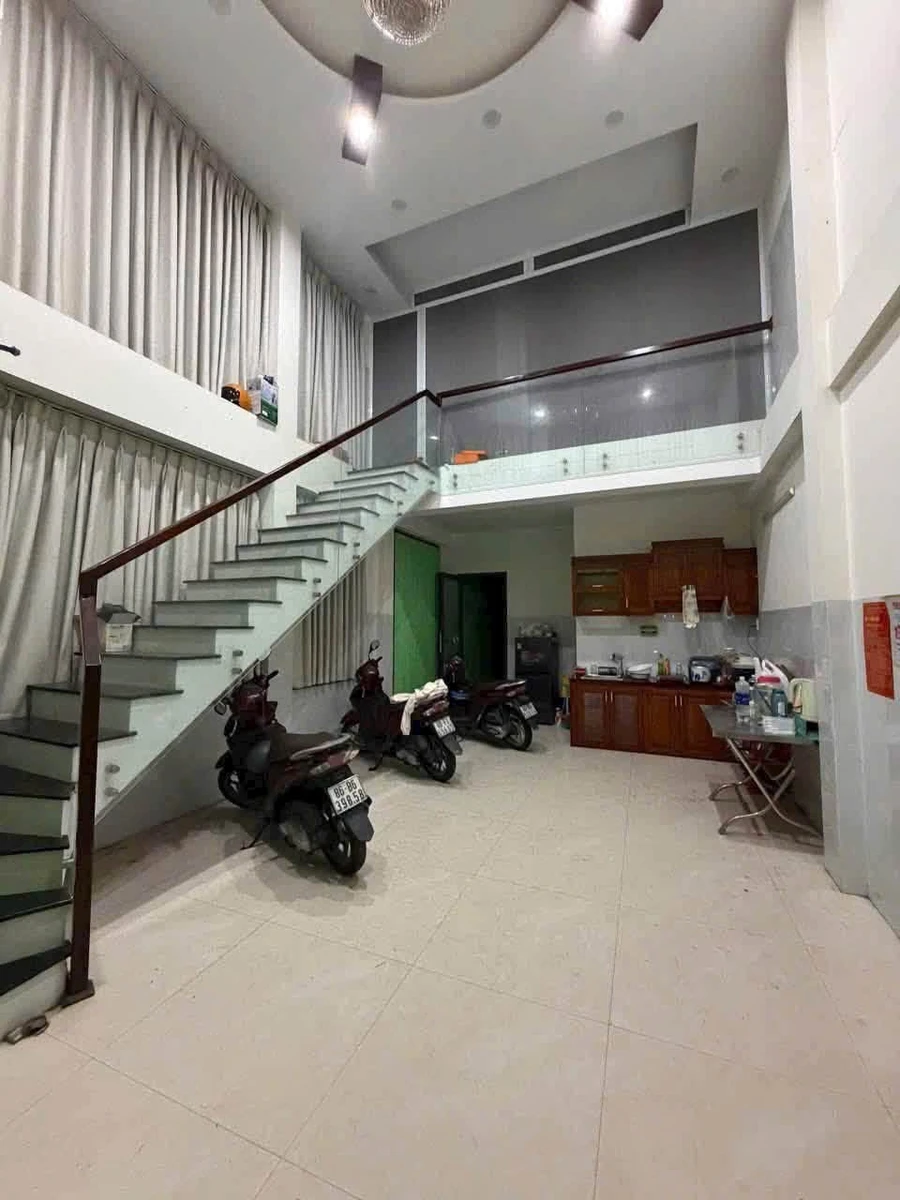 Bán shophouse 5 tầng 100m² mặt tiền đường 16m Quận 9 - 9,8 tỷ - Ảnh thu nhỏ 3