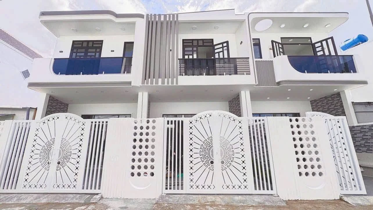 Bán nhà phố 2 mặt tiền 88m² Rạch Giá 2,96 tỷ - Ảnh 1