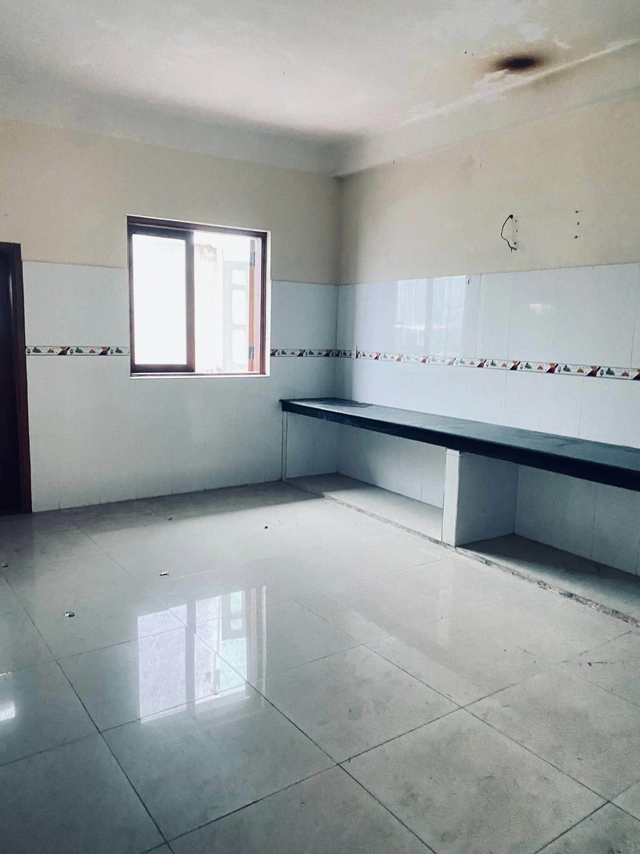 Cho thuê nhà mặt tiền 5PN, 102m², Nguyễn Hoàng, 17 tr/tháng - Ảnh thu nhỏ 4