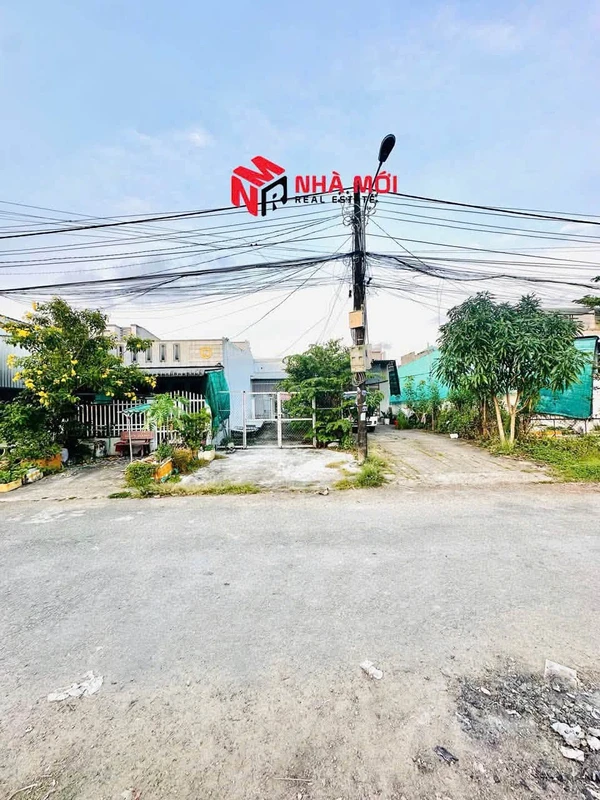 Bán đất 108m2 tặng nhà cấp 4 1PN tại Cà Mau