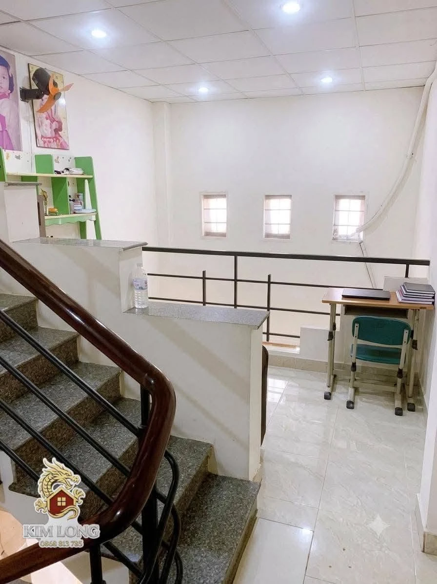 Bán nhà mặt tiền Quận 4 - 5 tỷ 499 - 35m2 - cho thuê 12,5tr/tháng - Ảnh thu nhỏ 4