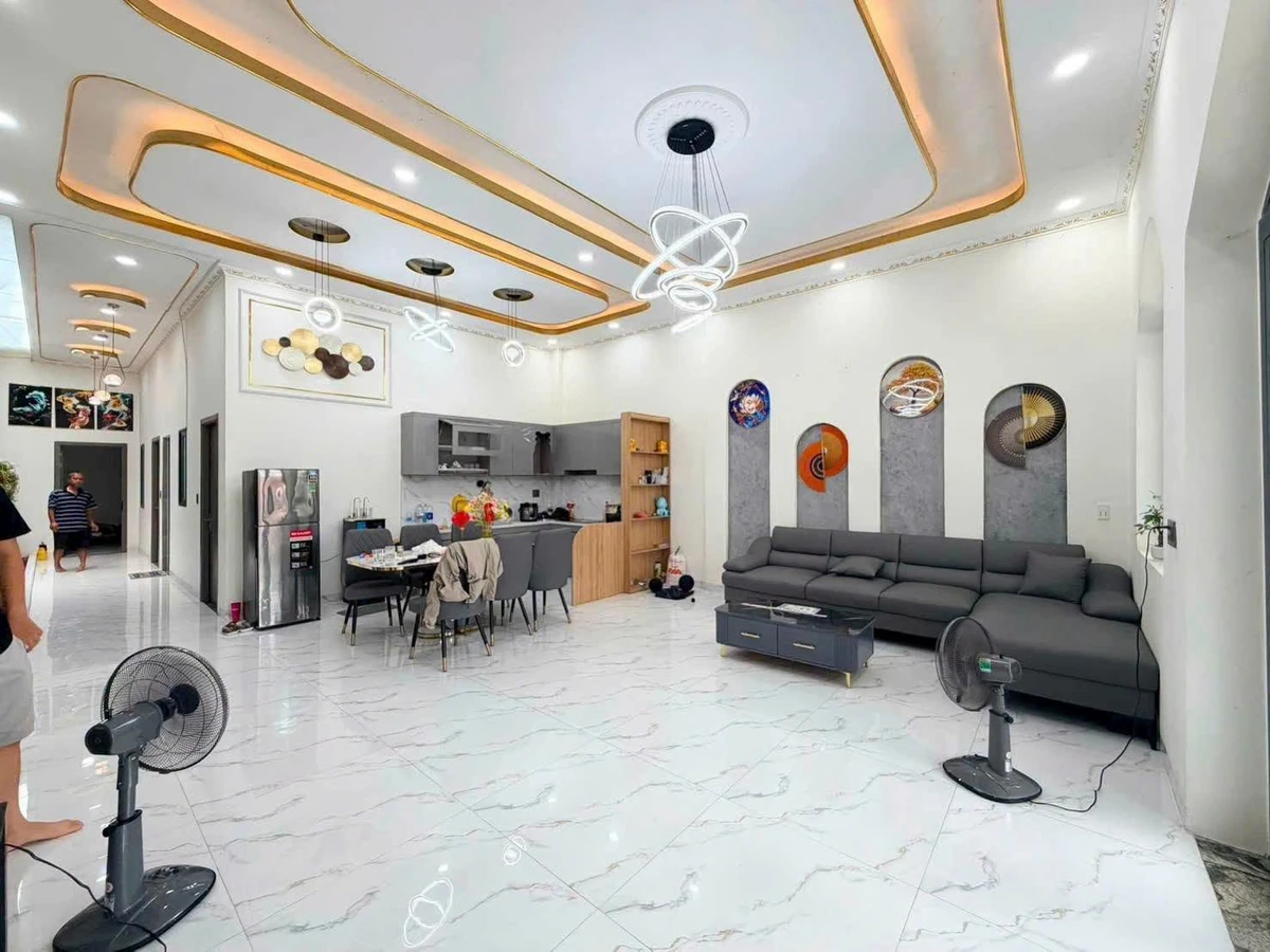 Bán nhà 182m² 3 phòng ngủ tại Phường Long Bình, Thủ Đức - Ảnh thu nhỏ 4
