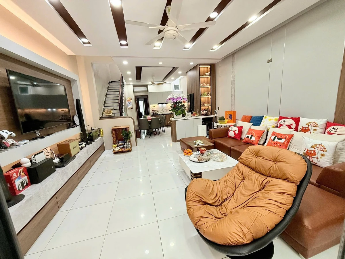 Bán nhà 4 phòng 238m² KĐT Hà Quang 1 Nha Trang - Ảnh thu nhỏ 2