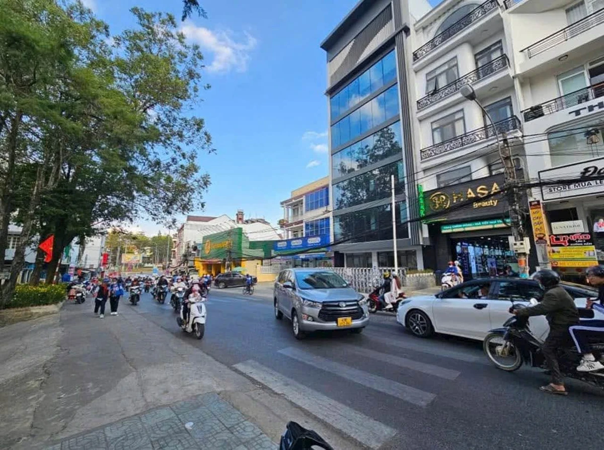 Bán lô đất 270m2 mặt tiền Bùi Thị Xuân, Đà Lạt - Ảnh 1