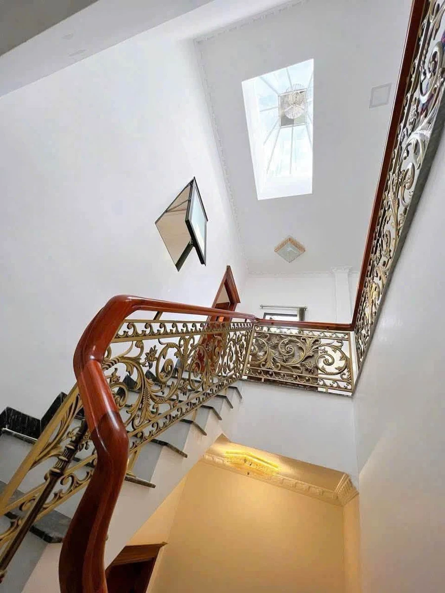 Bán nhà phố Tây Âu 2 lầu 200m2 mặt tiền buôn bán 4,7 tỷ - Ảnh thu nhỏ 2