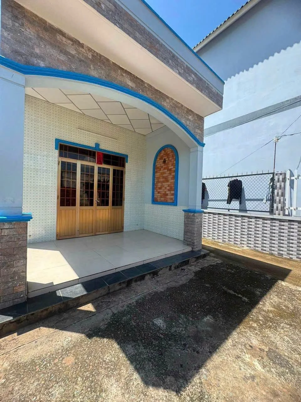 Bán nhà cấp 4 hẻm 10 Võ Văn Môn, Phường 4, Tân An, Long An, 310m², giá 2,9 tỷ - Ảnh 1