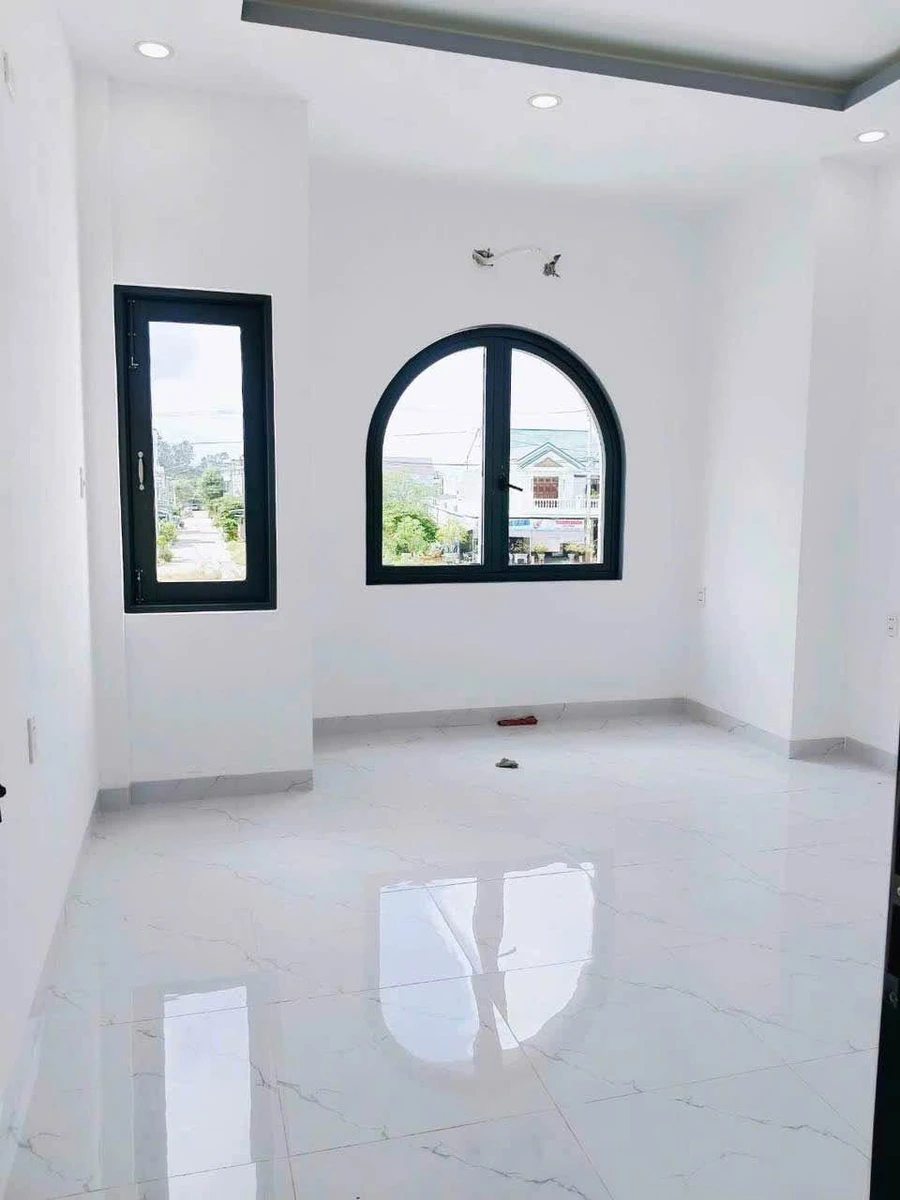 Nhà 3 tầng 74m² Nhơn Phú Quy Nhơn, giá 3 tỷ - Ảnh thu nhỏ 5