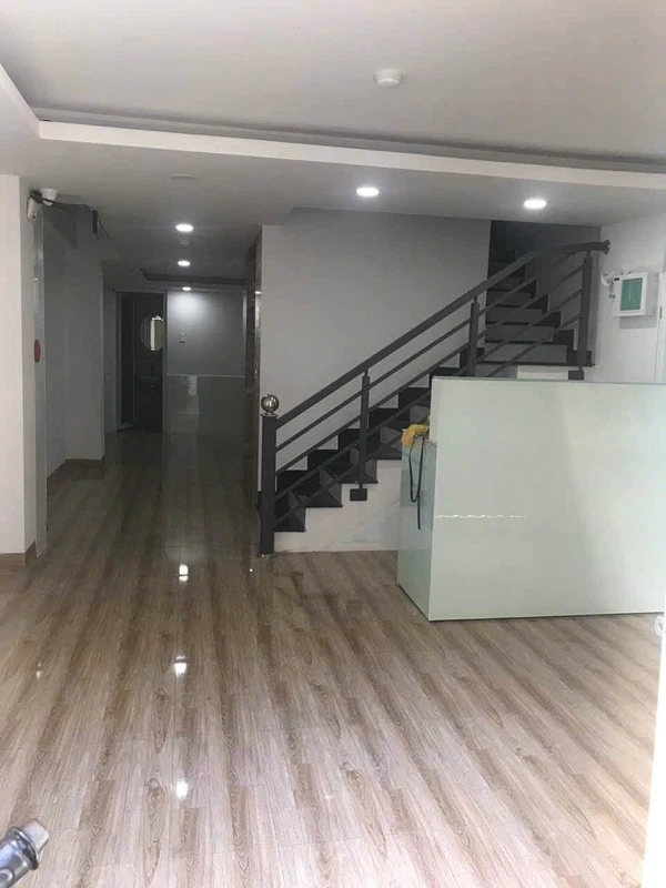 Bán tòa căn hộ 7,5 tầng phố Tây Nha Trang 398m² giá 15 tỷ