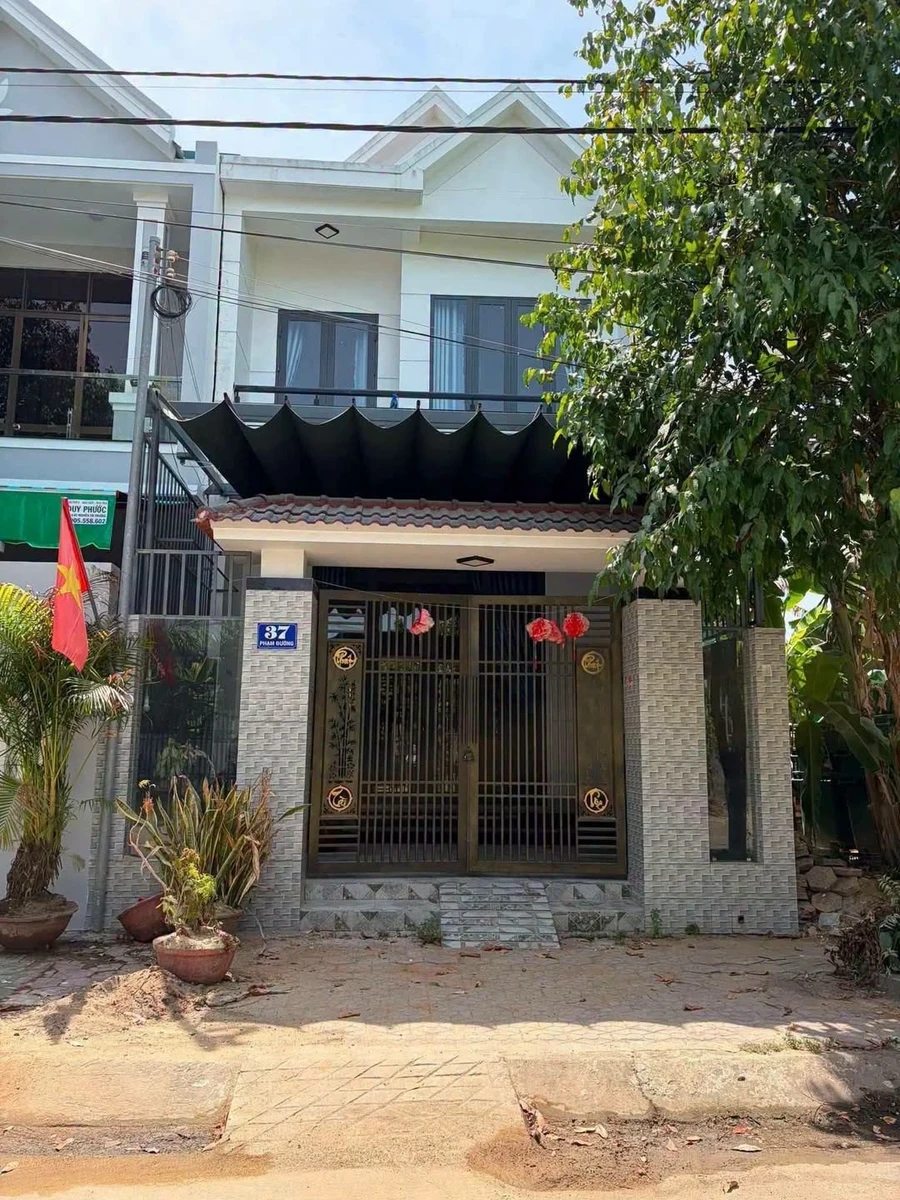 Bán nhà 2 tầng 100m² mặt tiền Phạm Đường - Ảnh 1