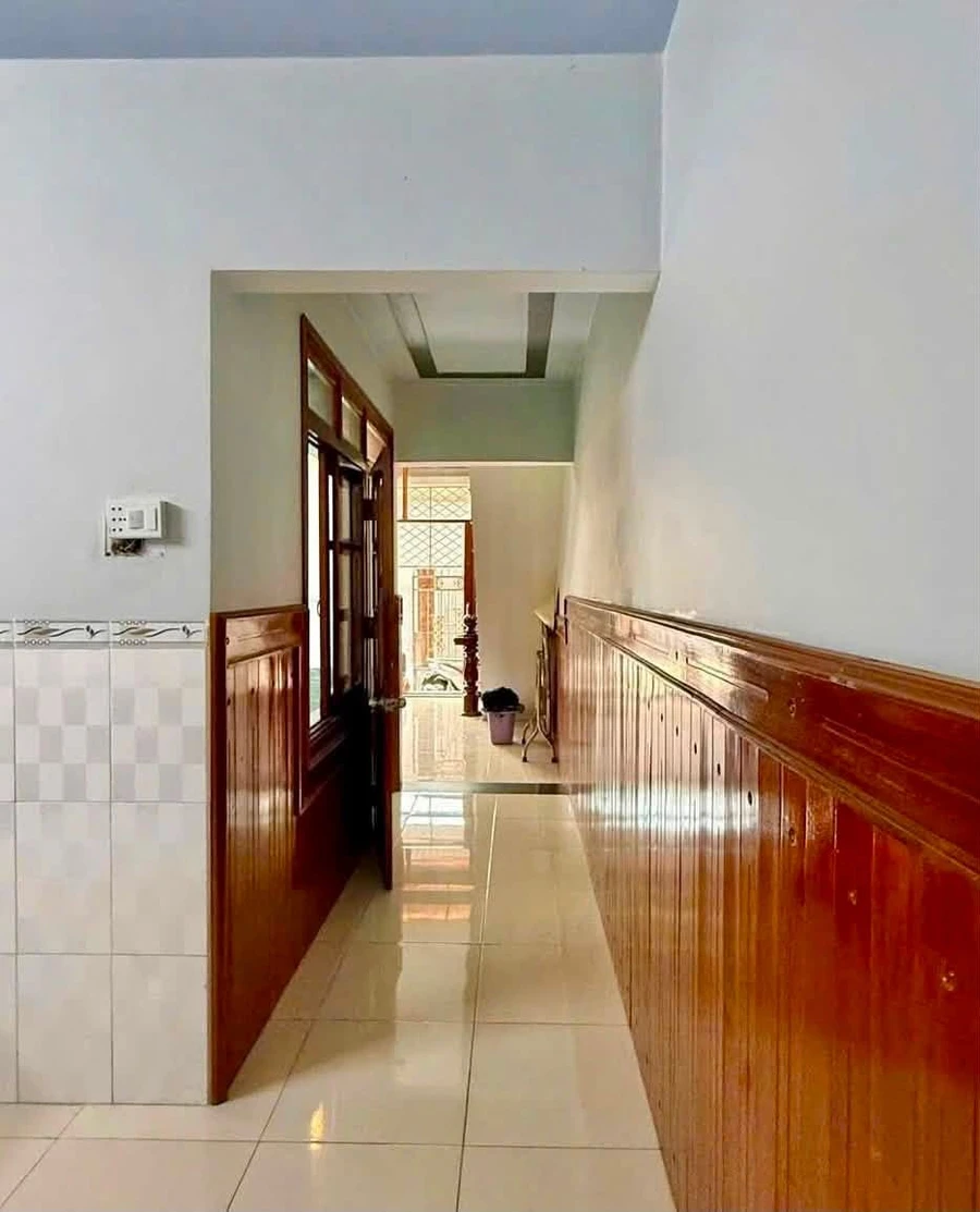 Cho thuê nhà mặt tiền Quy Nhơn 60m2, 2PN, 6 triệu/tháng - Ảnh thu nhỏ 4