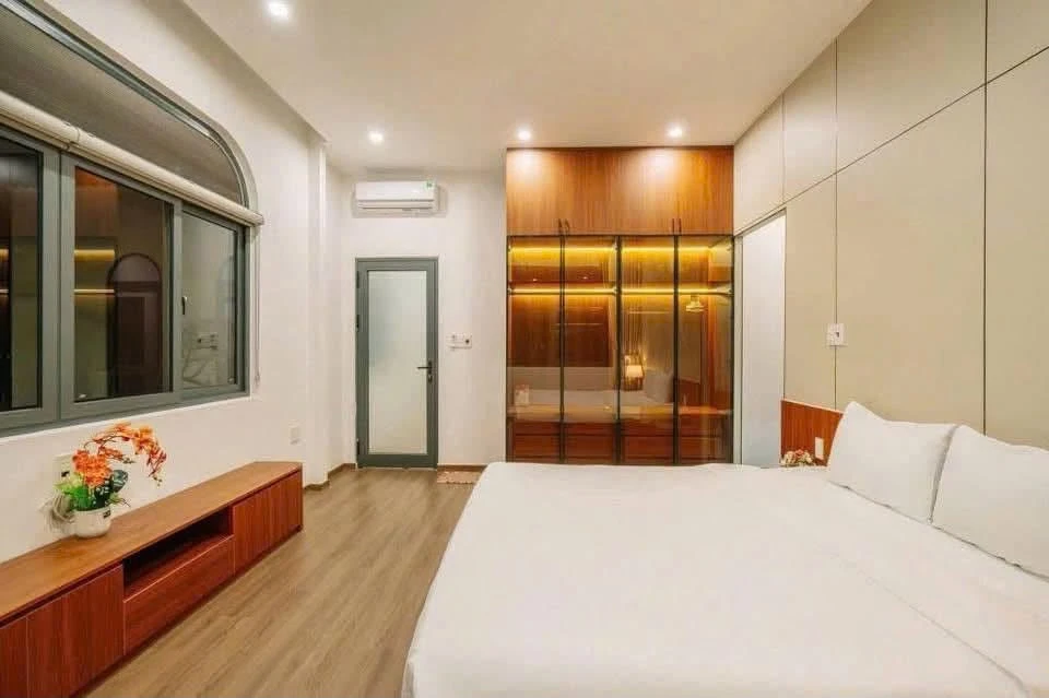 Bán biệt thự 2 tầng Nguyễn Văn Cừ 160m2, 3PN, Phú Yên 10.8 tỷ - Ảnh thu nhỏ 4