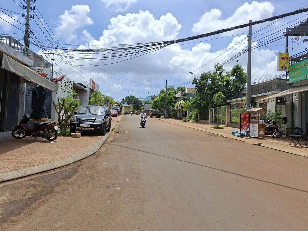 Bán đất góc 2 mặt tiền Hùng Vương Buôn Ma Thuột 1400m² - Ảnh thu nhỏ 4