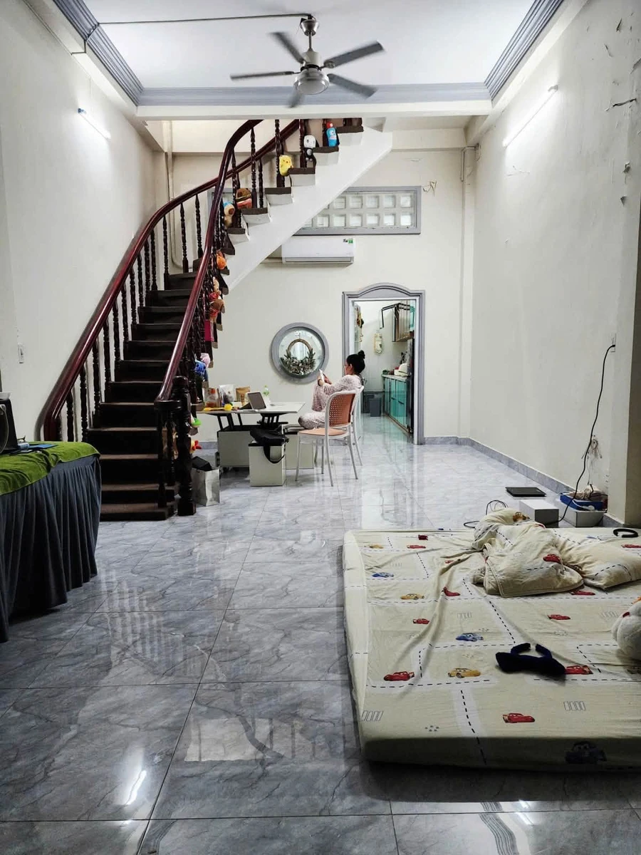 Bán nhà 2 tầng 61m² Trường Sa Phú Nhuận 11.9 tỷ - Ảnh thu nhỏ 2